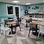 Logis Atrium Golbey Szálloda