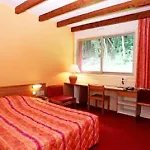 Logis Atrium Golbey Szálloda