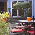 Logis Atrium Golbey Szálloda