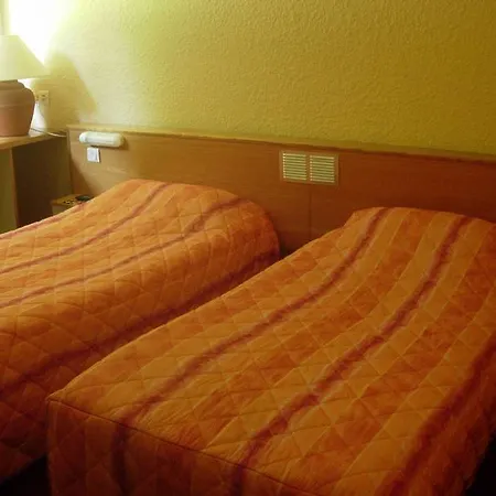Logis Atrium Golbey إبينال