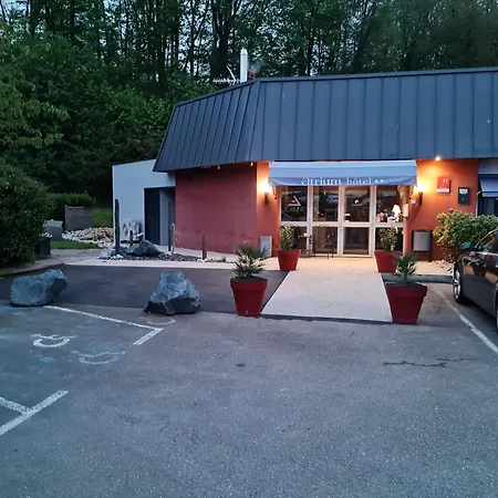Logis Atrium Golbey Отель
