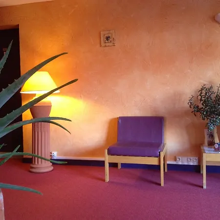 Logis Atrium Golbey إبينال