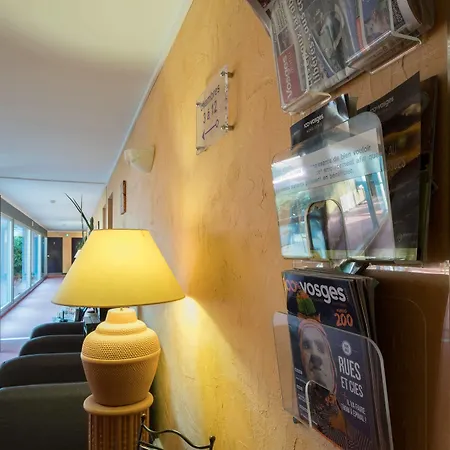Logis Atrium Golbey فندق إبينال