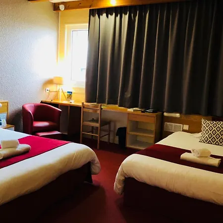 Hotel Logis Atrium Golbey 2*