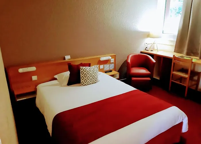 Logis Atrium Golbey Отель Эпиналь