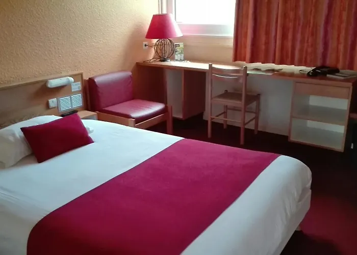 Logis Atrium Golbey Отель 2*