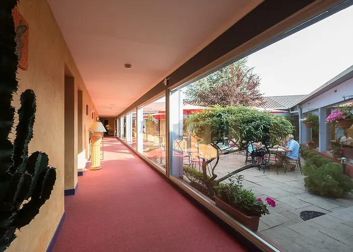 Logis Atrium Golbey 2*