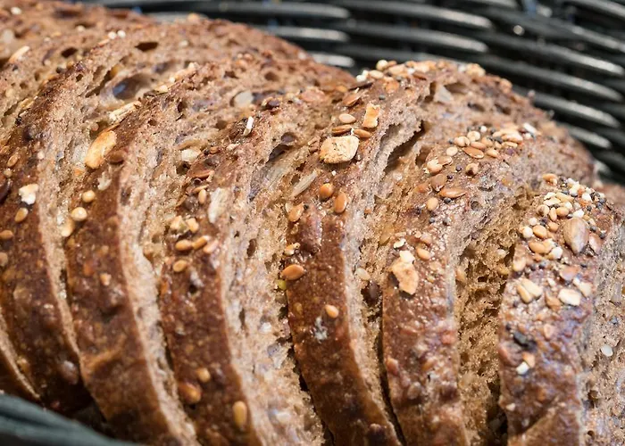 Logis Atrium Golbey 2*