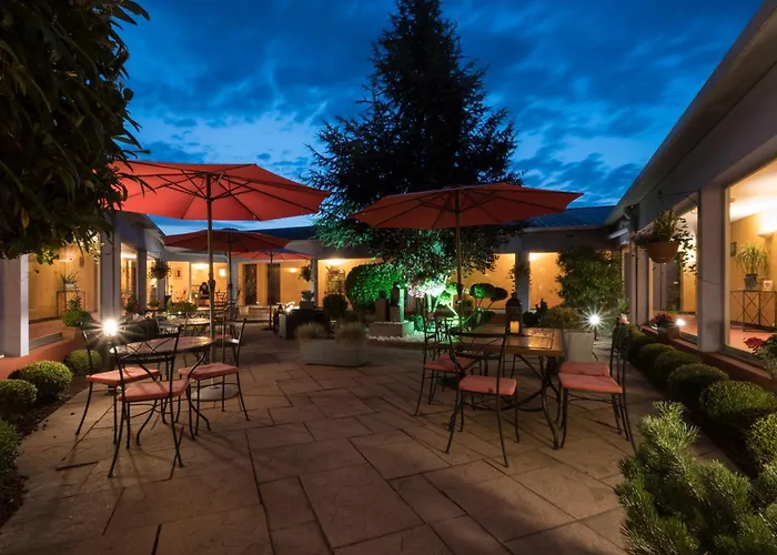 Отель Logis Atrium Golbey Эпиналь