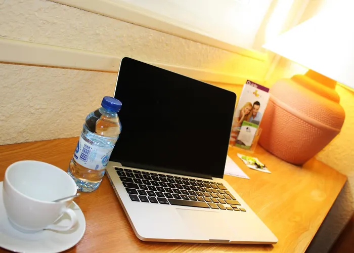 Logis Atrium Golbey Hotel 2*