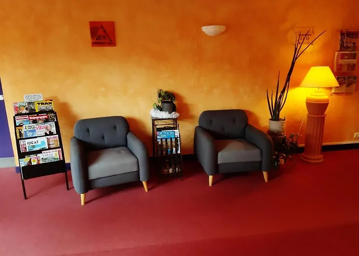 Отель Logis Atrium Golbey